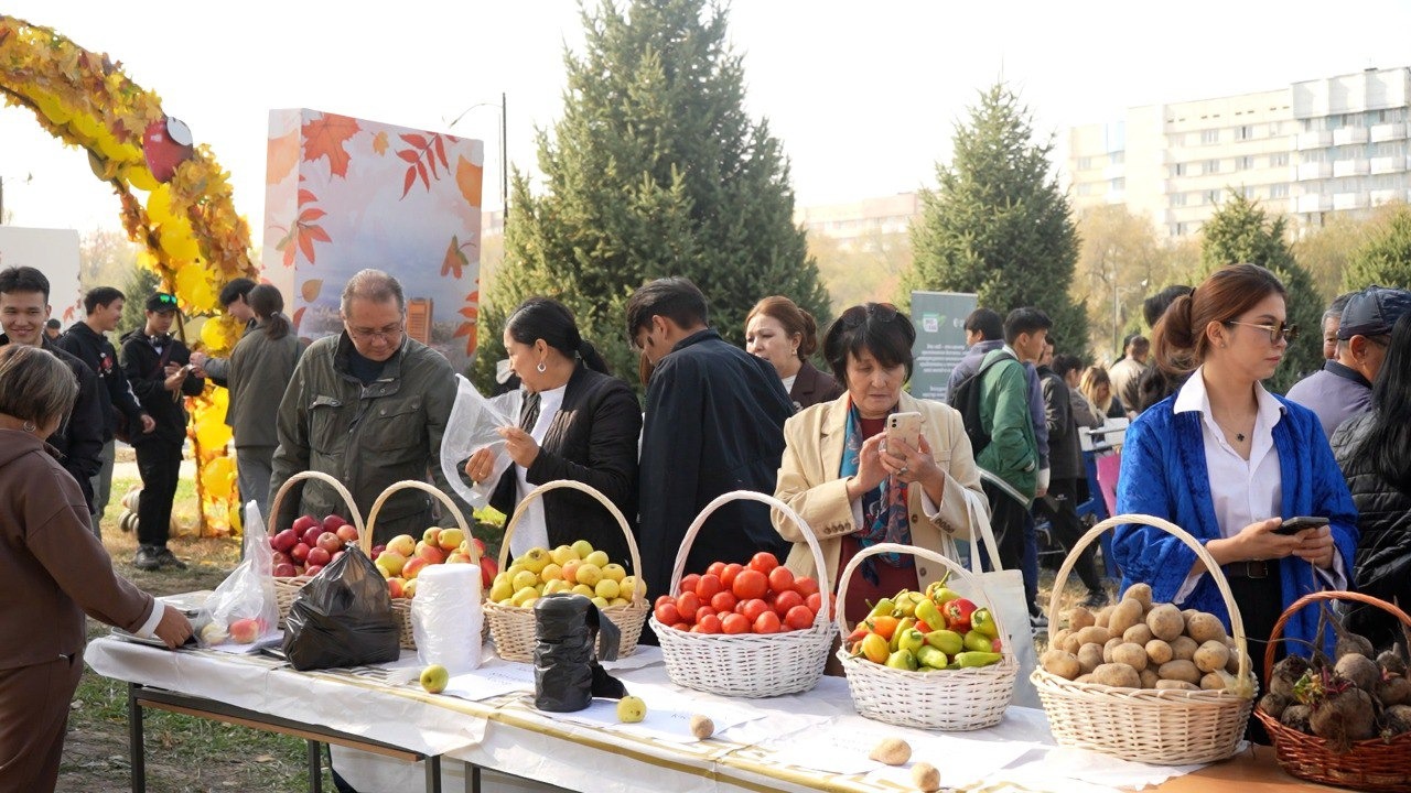 Агробиостанция мен әл-Фараби атындағы ҚазҰУ-дың биотехнология кафедрасы жергілікті фермерлерге арналған көкөністер мен жемістерді экологиялық таза әдістермен өсіру бойынша шағын семинар өткізді